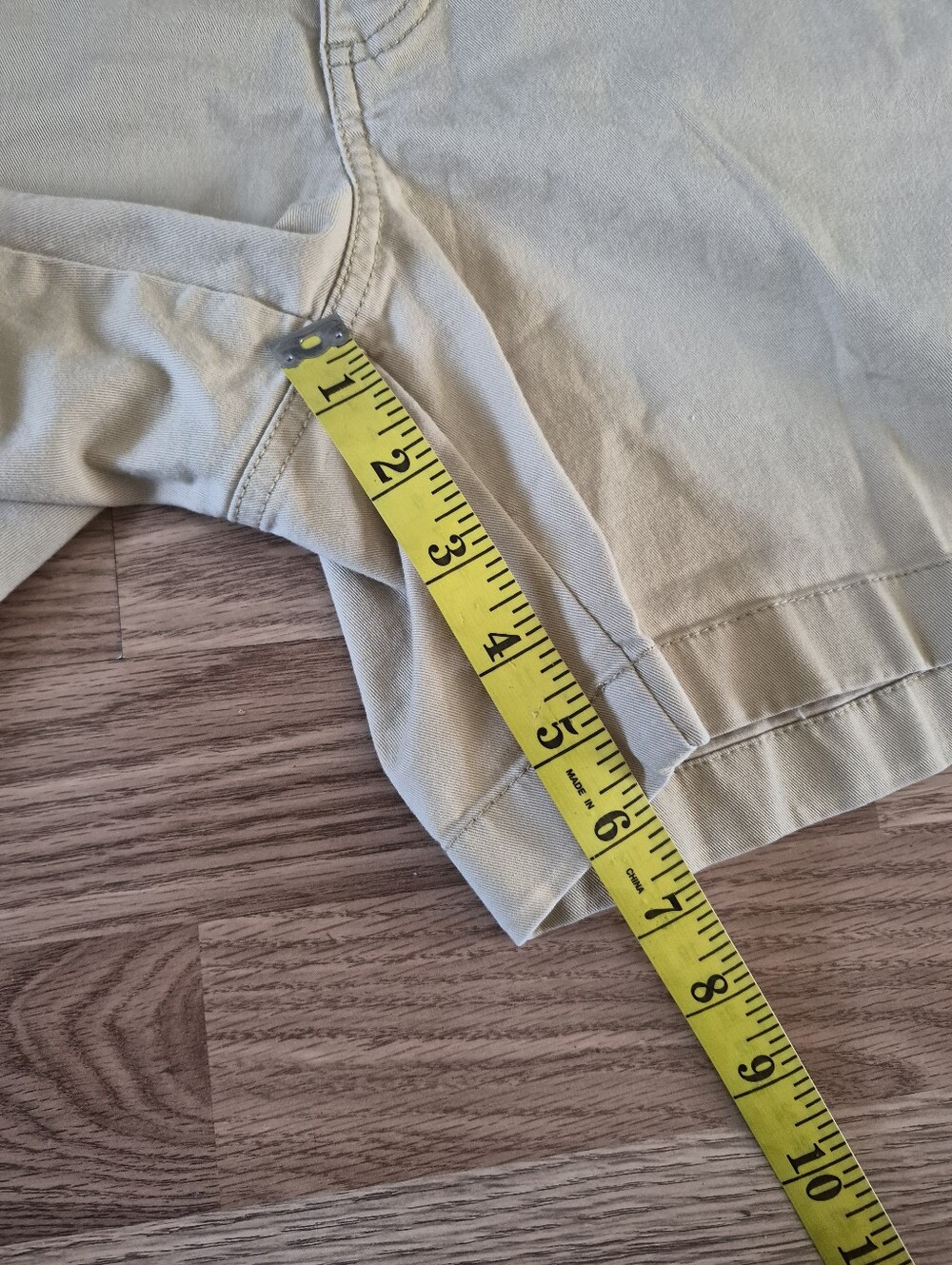 L.L. Bean Favorite Fit Women's Yellow Shorts - Picture 5 of 7